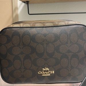 Coach - Jes Crossbody In Blocked Signature Canvas